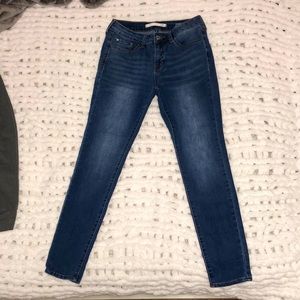 “!iT Tiffany Skinny Jeans.” Size 6.